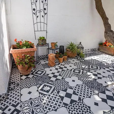 Tellus Apartman *