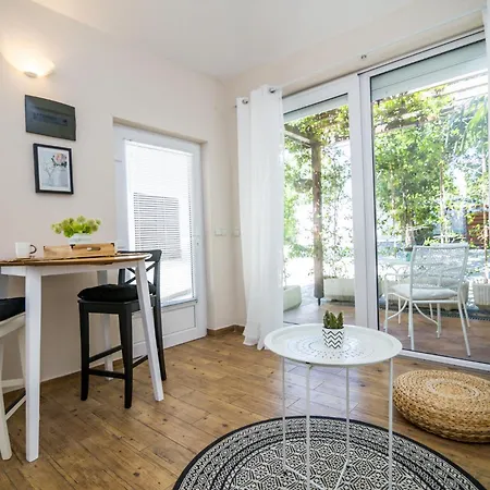 Apartman Tellus *