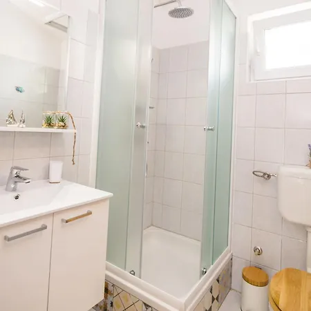 Tellus Apartmán *