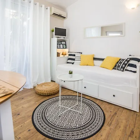 Tellus Apartmán Biograd Na Moru