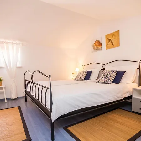 Apartmán Tellus Biograd Na Moru