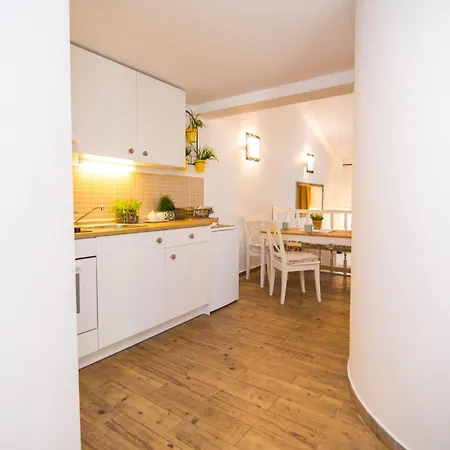 Tellus Apartman